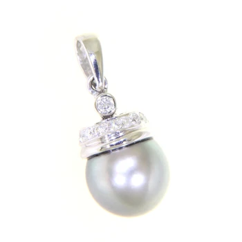 Popular Design Shining Classic 18K White Gold Diamond and Pearl Pendant For Women