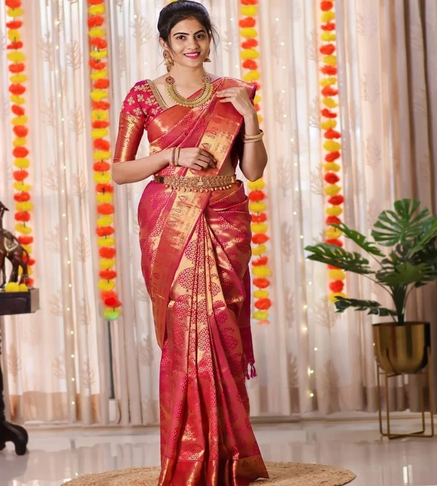 South Indian Style Bridal Saree Very Beautiful Hot Product Silk ...