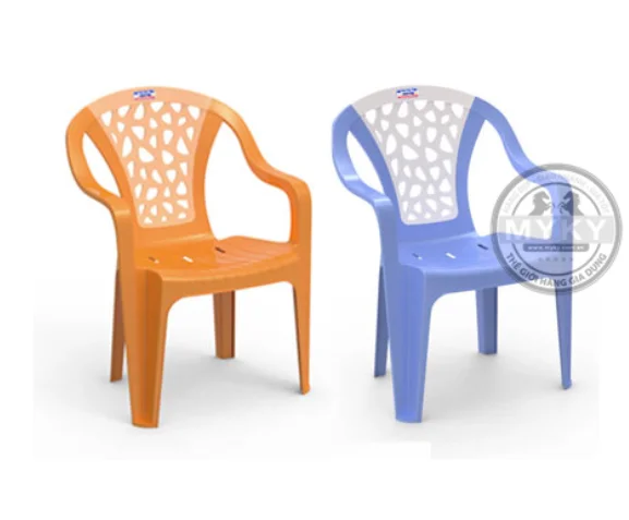 tan plastic chairs