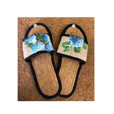 La mujer desarrollo nuevo estilo de sandalias en buen precio. - China Las  mujeres los zapatos y Calceus precio