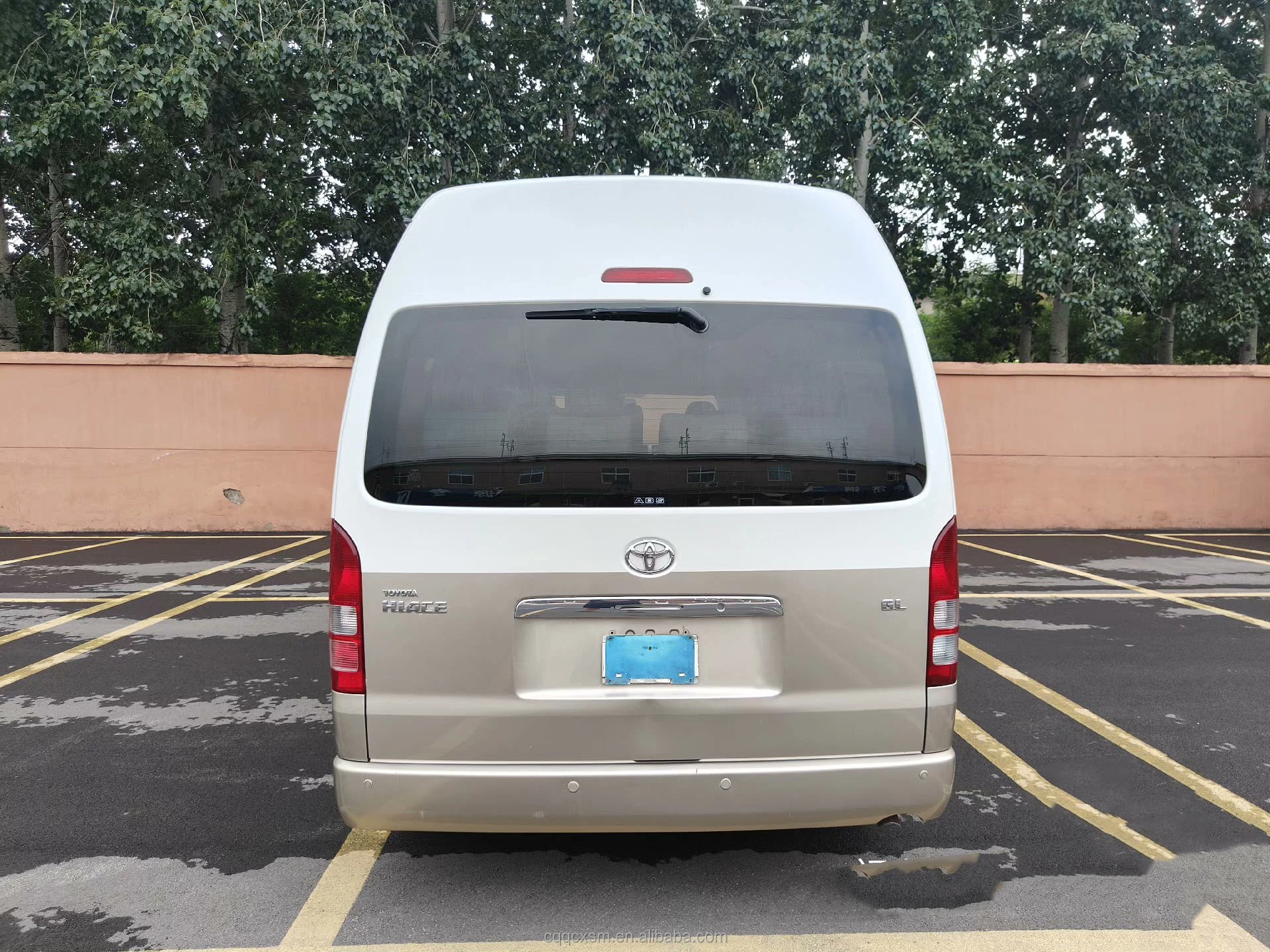 As New!!! Genuine Hiace 13 Seats High Roof Top People Mover Original ...