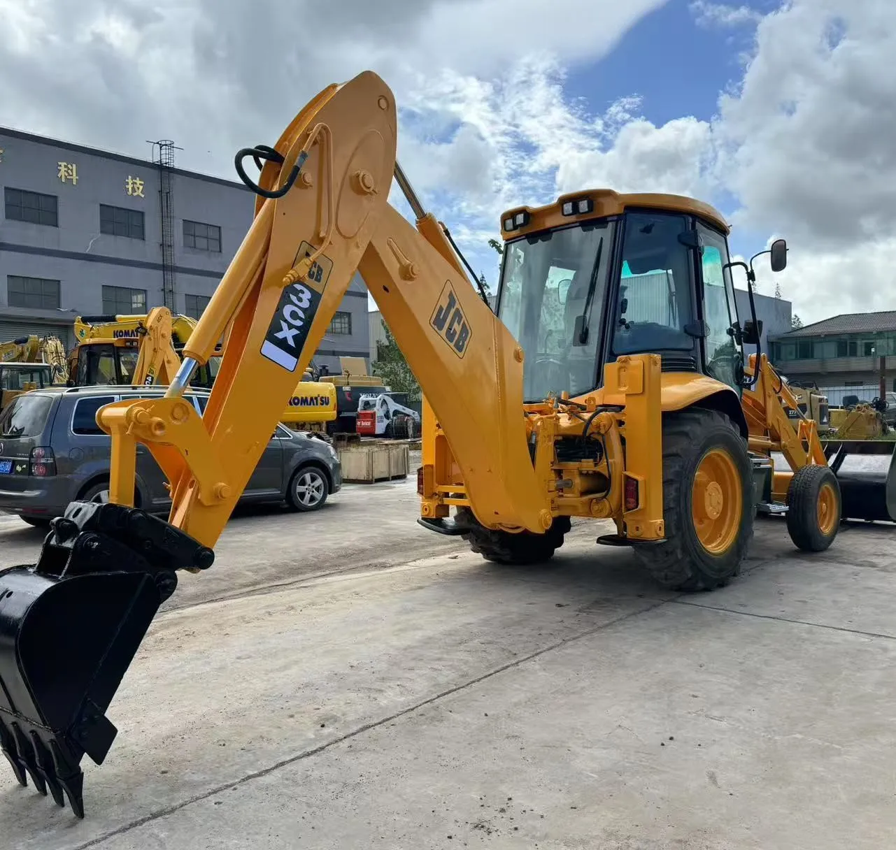 JCB 3CX backhoe loader in excellent condition, all-wheel drive, high efficiency, for sale at wholesale price