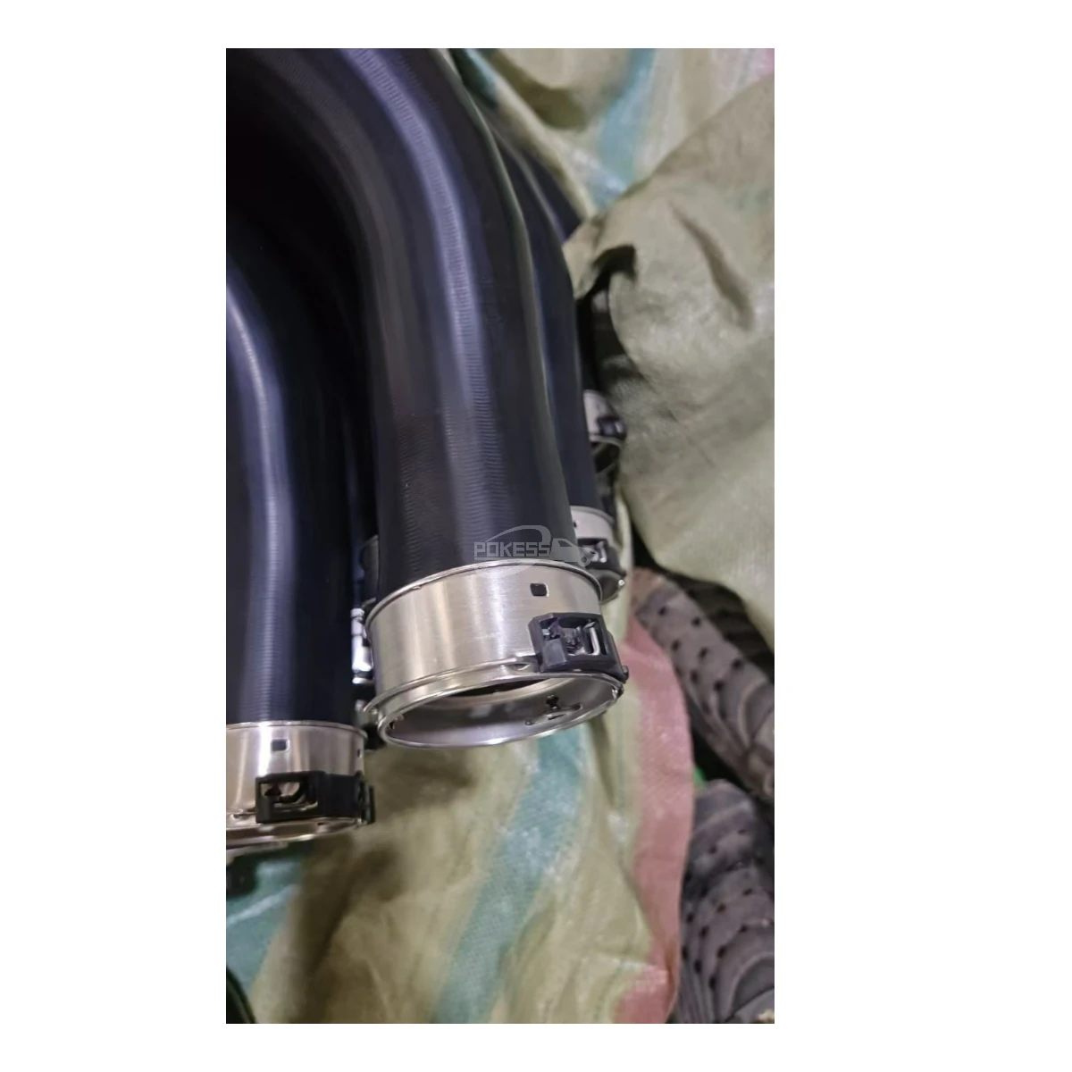 MB3G-6F073-KC Intercooler Intake Hose for Ford Ran — 3