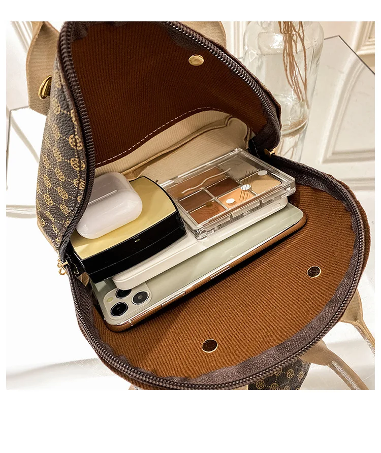 PU Leather Shell Crossbody Bag for Women Shoulder Handbag with Zipper Chain Strap Dumpling Purse Casual Daily Travel Bag