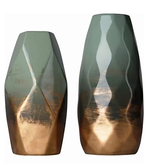 Exclusive Design Aluminum Two Tone Finished Flower Vase Vertical Decoration Classic Style Metal Vases at Lowest Price