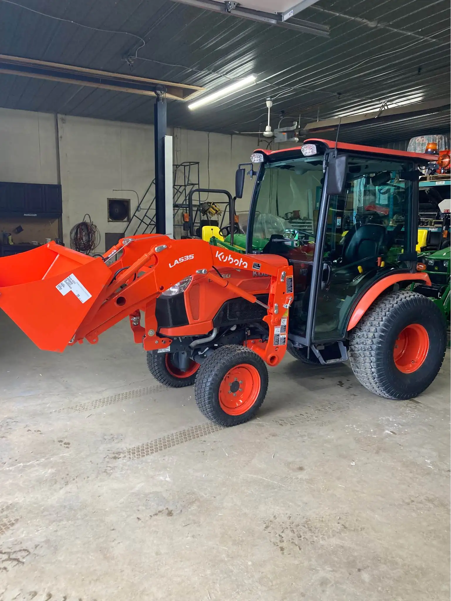 Good Condition Kubota Tractor - Kubota Tractor B2650 - Tractor Kubota ...