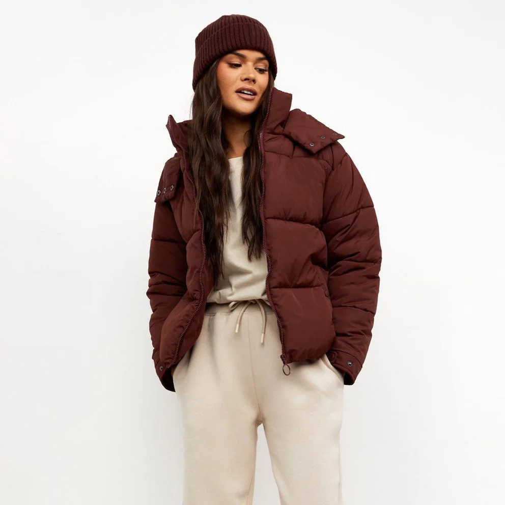 Women's Winter Eco-Friendly Woven Waterproof Puffer Jacket Embroidery Custom Logo Detachable Hat Outdoor Quilted Coat For Women
