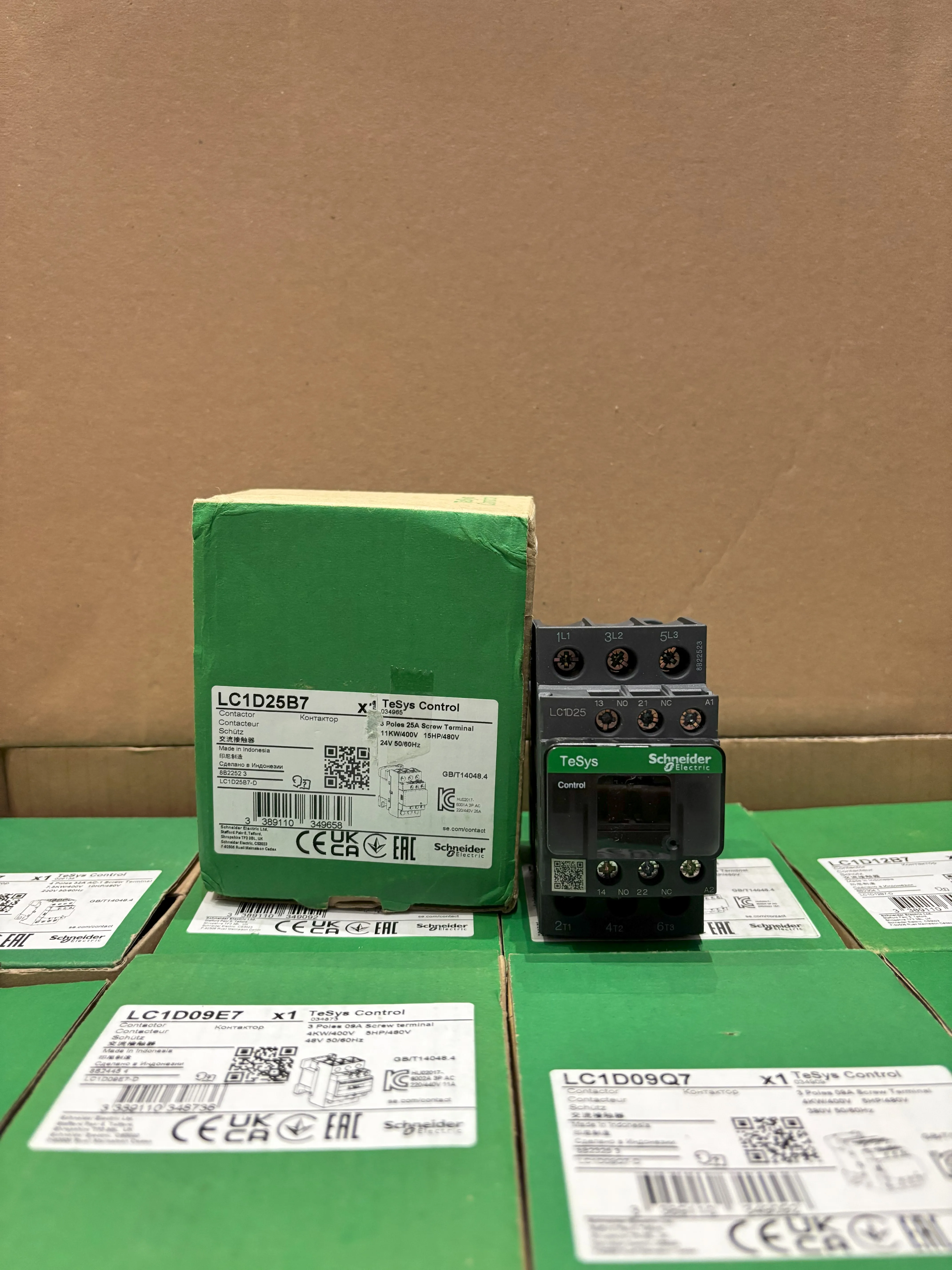 Schneider Electric LC1D09FE7 Contactor, TeSys Deca, 3P(3NO) - IMS Supply