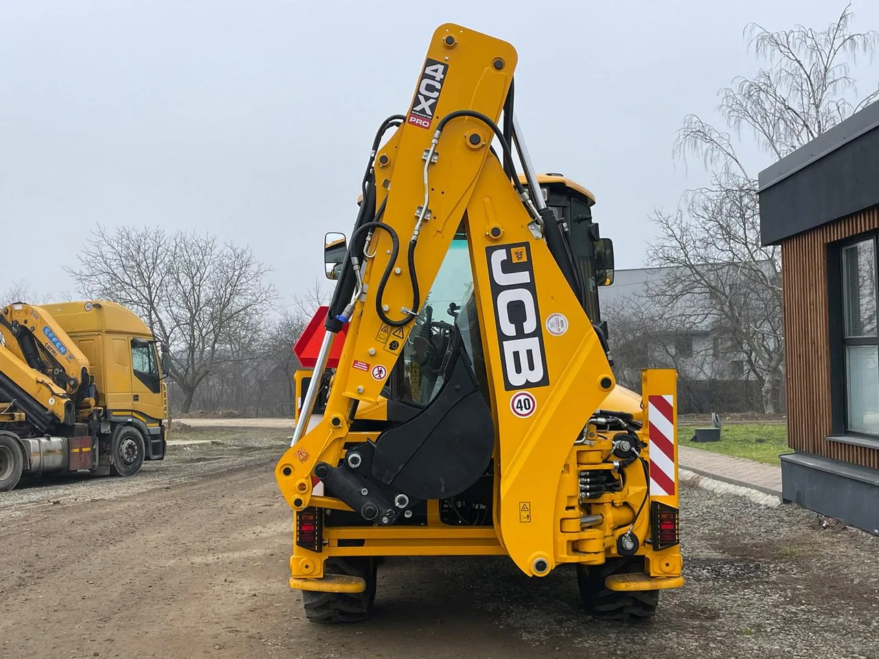 Jcb 2025. Jcb 2025