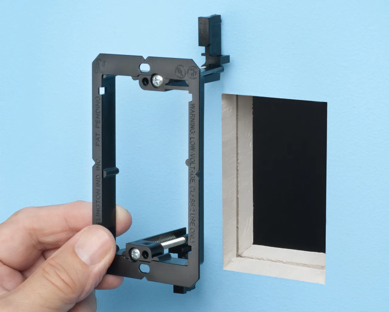 Low Voltage Mounting Bracket 1 Gang Multipurpose Drywall Mounting Wall