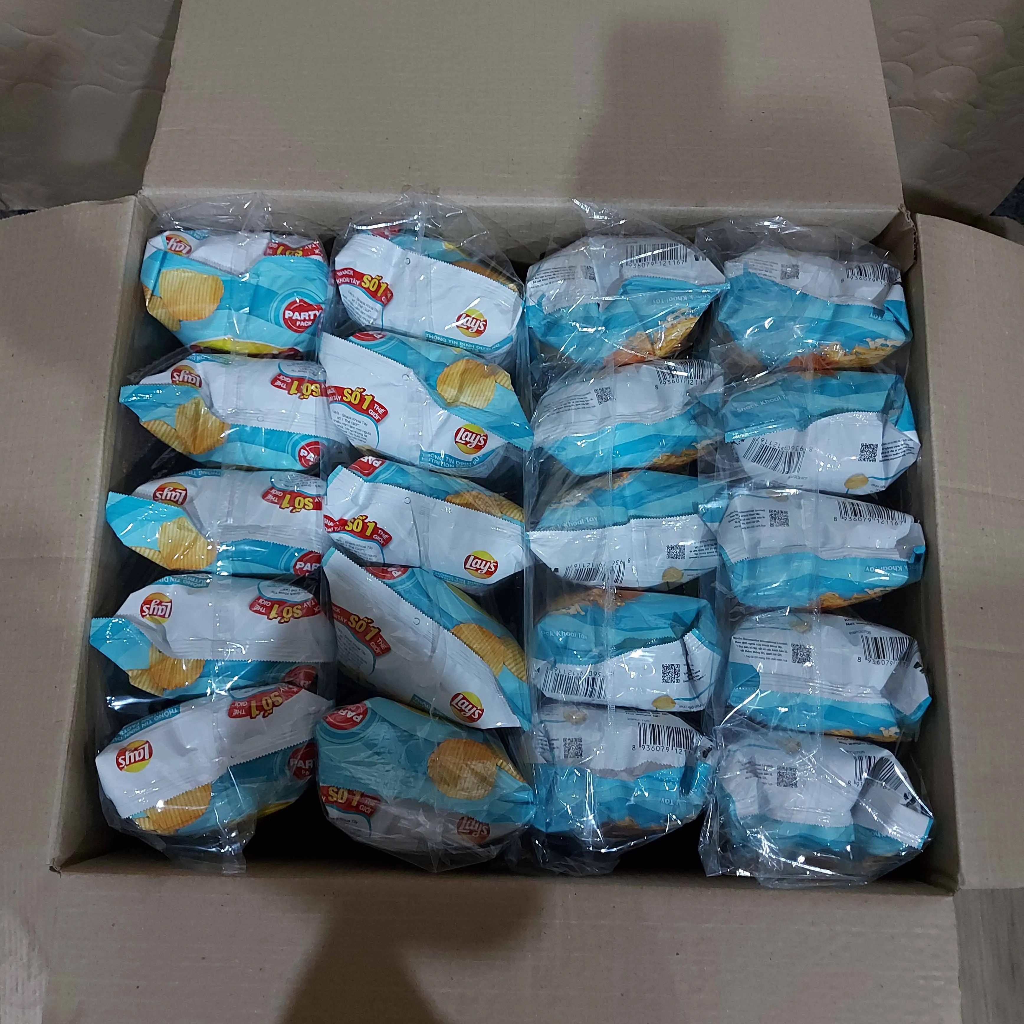 Wholesale Lays Chips Potato Snacks Cheddar Cheese 90g Lays Lowpriced