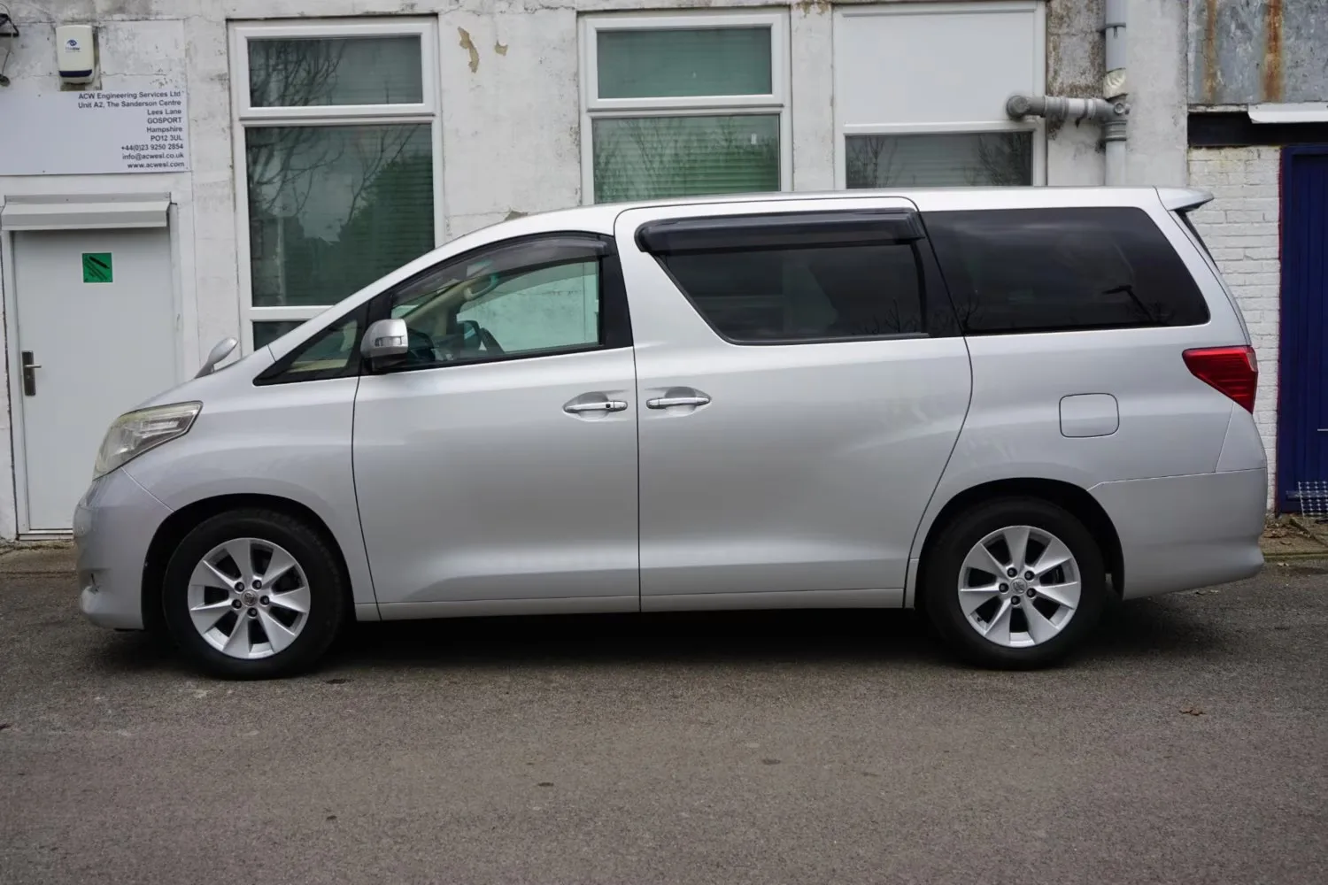 Alphard Listrik: Mimpi Mewah yang Semakin Nyata?