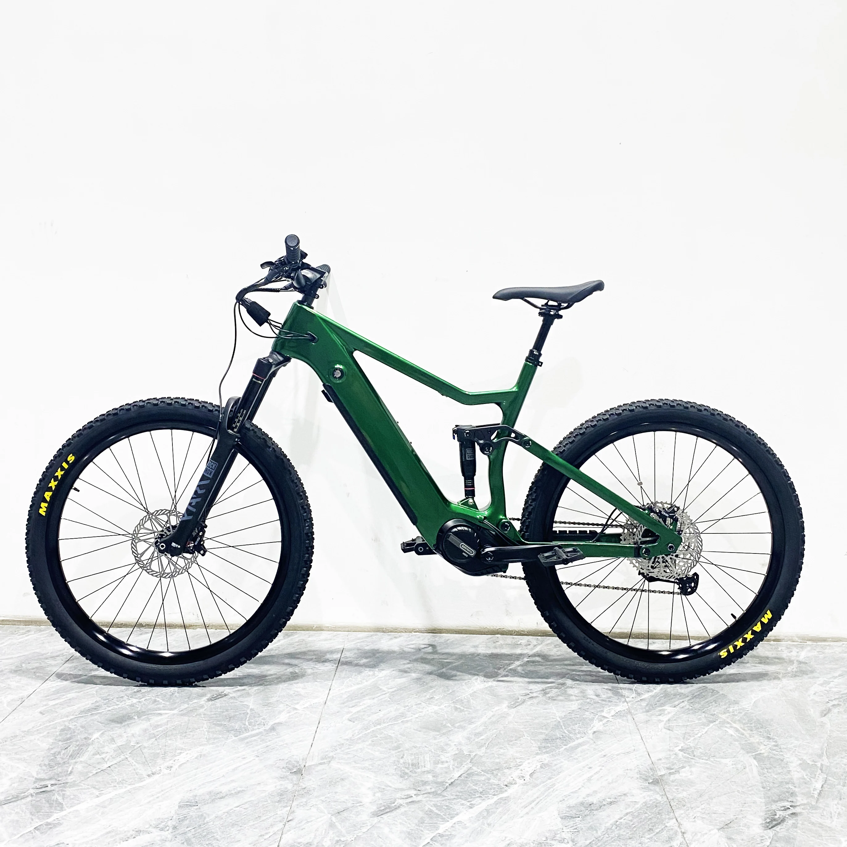XL 29er Carbon Fiber Electric Mountain Bike - Bafang M560 Frame Hybrid Bike  Bicycle Electric for Sale