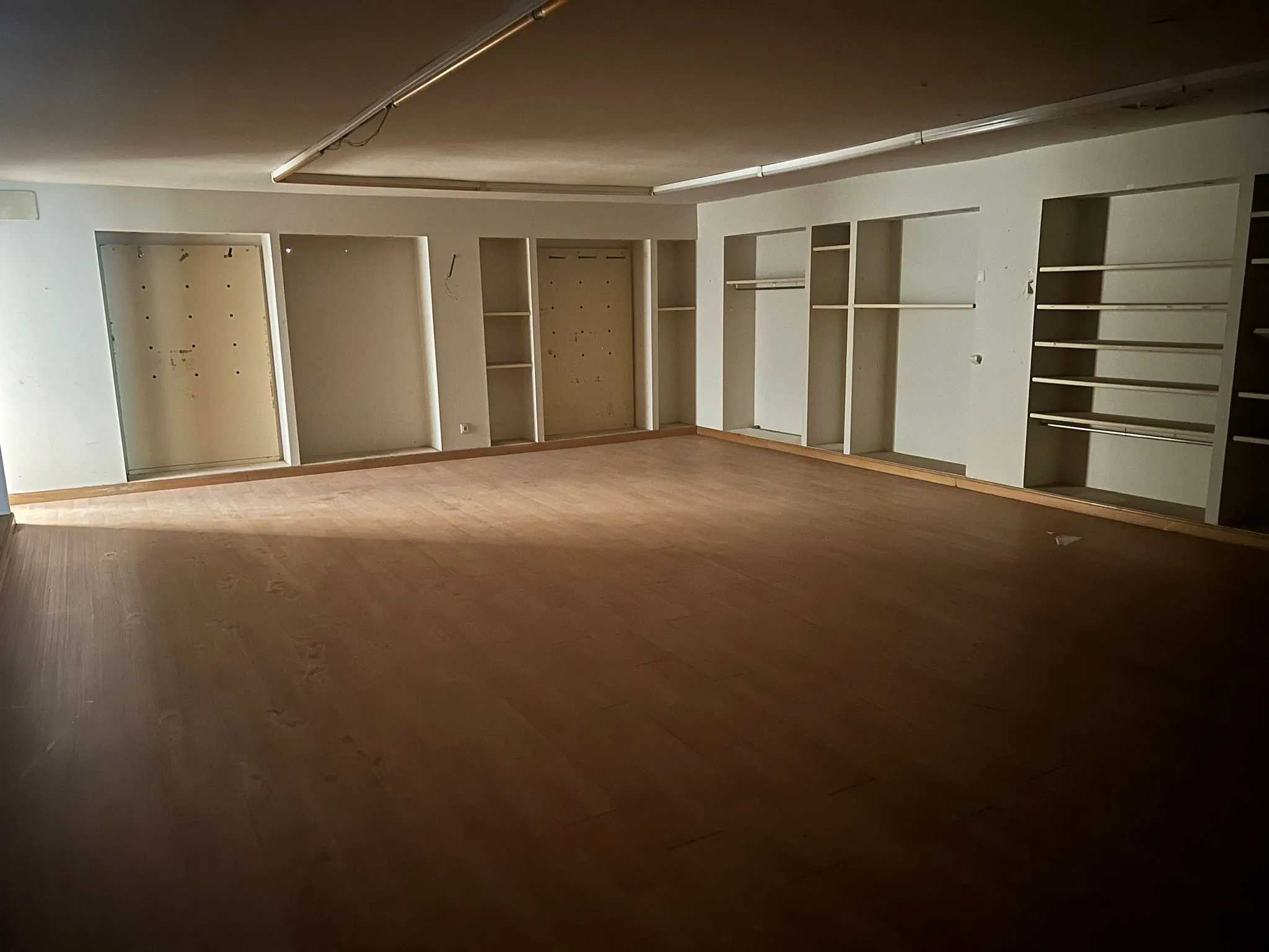 Interior local