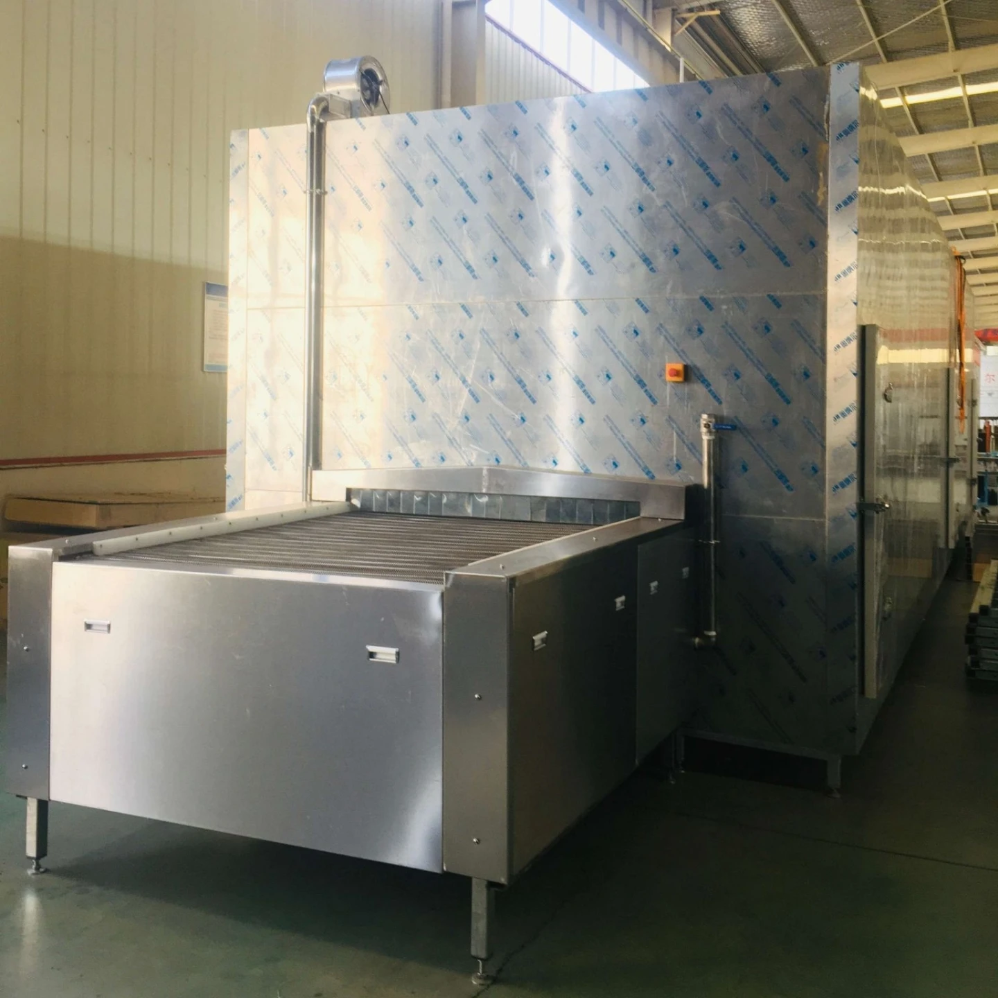 Tunnel blast freezer for meat processing - quick freezing, stainless steel, energy-saving design