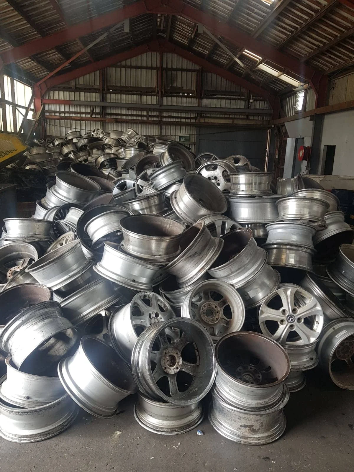 Premium Aluminium Wheel Alloy Scrap 99.90% High Grade Metal Material Hot Selling Wholesale Factory Price Best Quality Supply