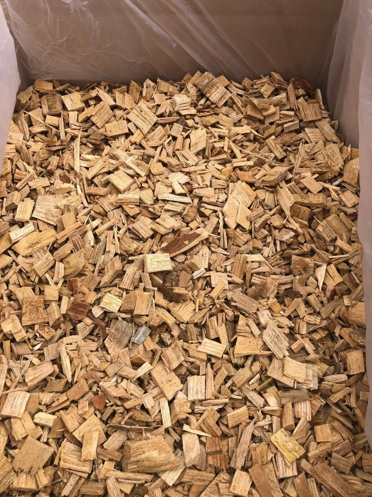 100 Acacia,Eucalyptus,Pine,Rubber Wood Chips Bulk And Cheap Price Pine