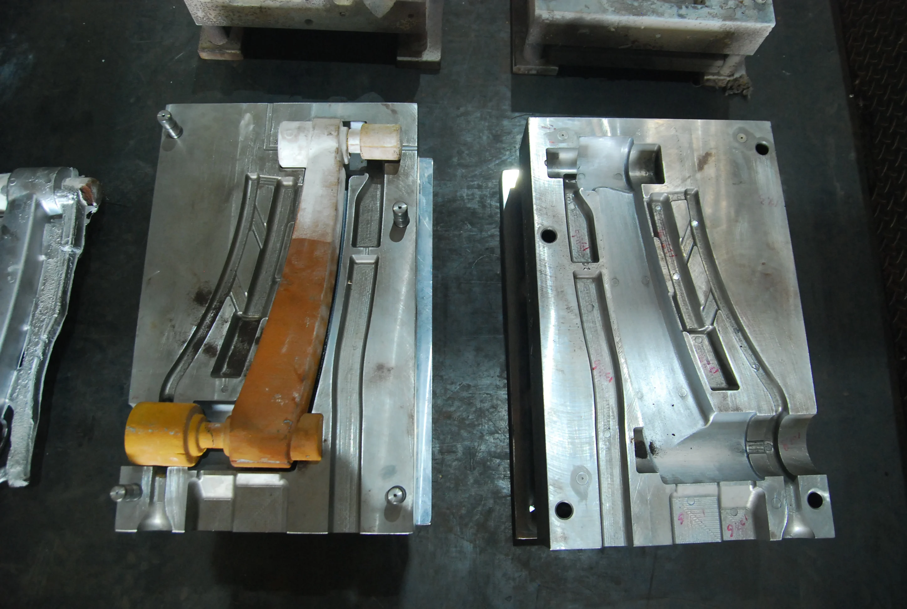 Operating Table Gravity Casting Mold Buy Die Casting,Gravity Casting