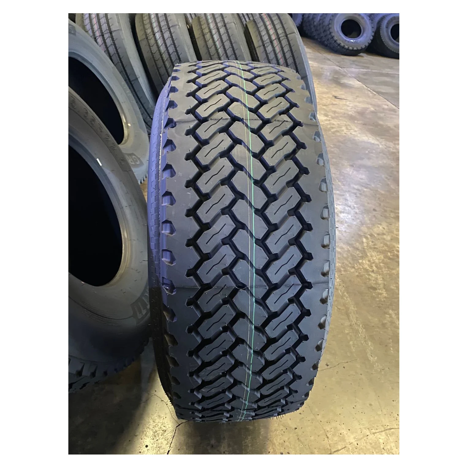 385 65 R 225