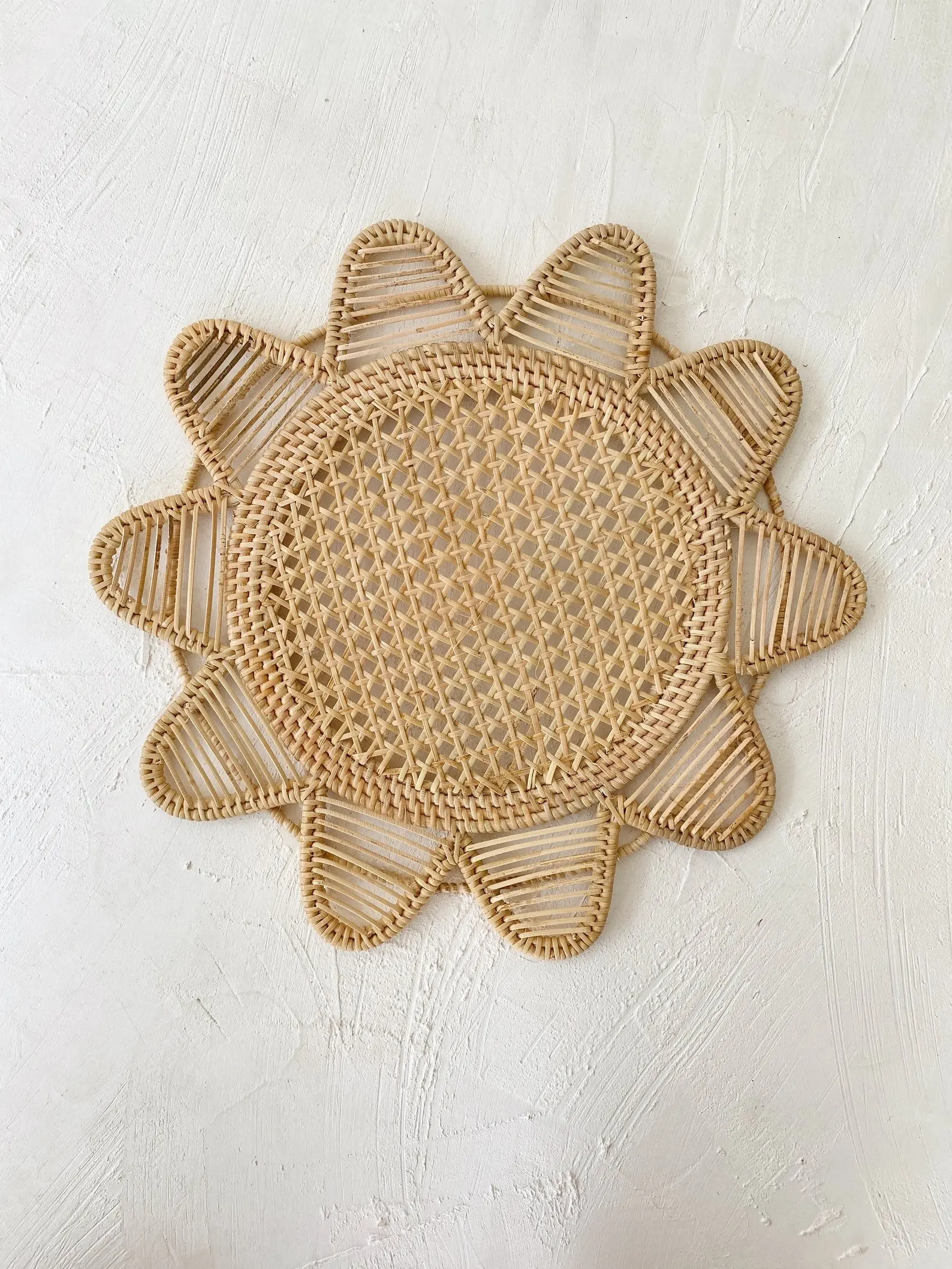 Beautiful Eco Friendly Rattan Flower Petal Placemat All Sizes Charger