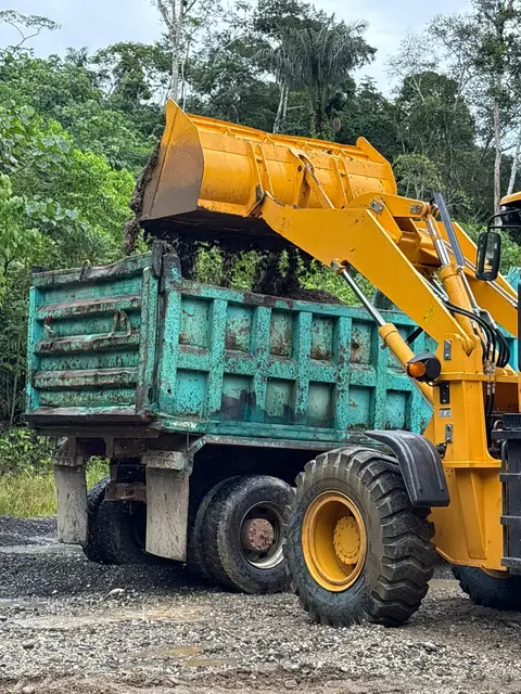 Cargadora frontal · Ecuador