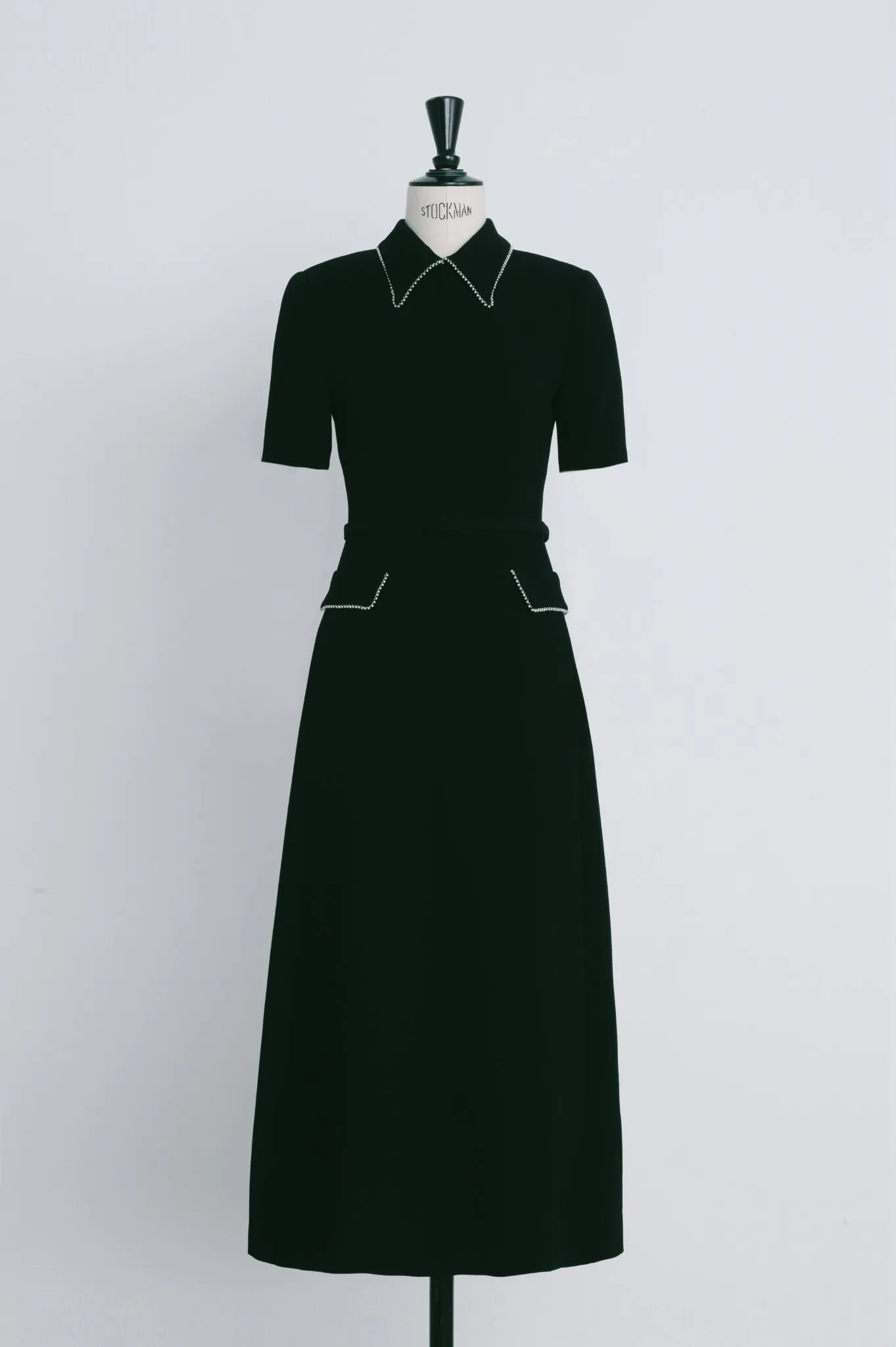 Elegant Black A-line Midi Dress With Hand-beading & Ily Chain Detail Oem Elegant Black A-line Midi Dress With Hand-beading & Ily Chain Detail Oem