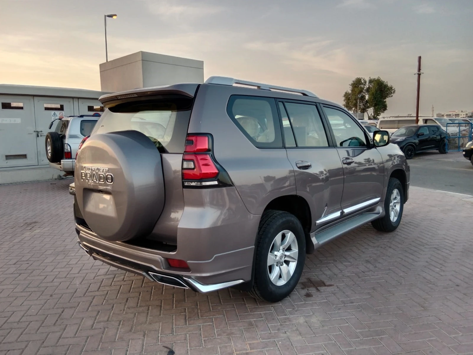 Right Hand Drive Used Cars Hot Sale 2019 Toyota Land Cruiser Prado A/t