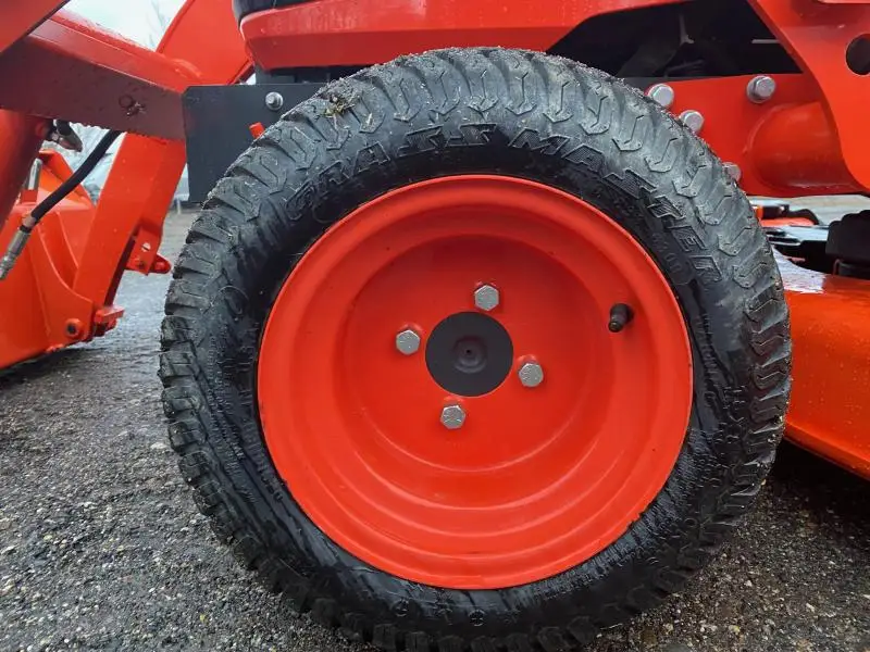 Used kubota Lawn Mower 4x4 Small Tractor with Front End Loader Backhoe Kubota Tractors Trucks Agriculture Mini Farm Tractor