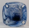 azul oscuro