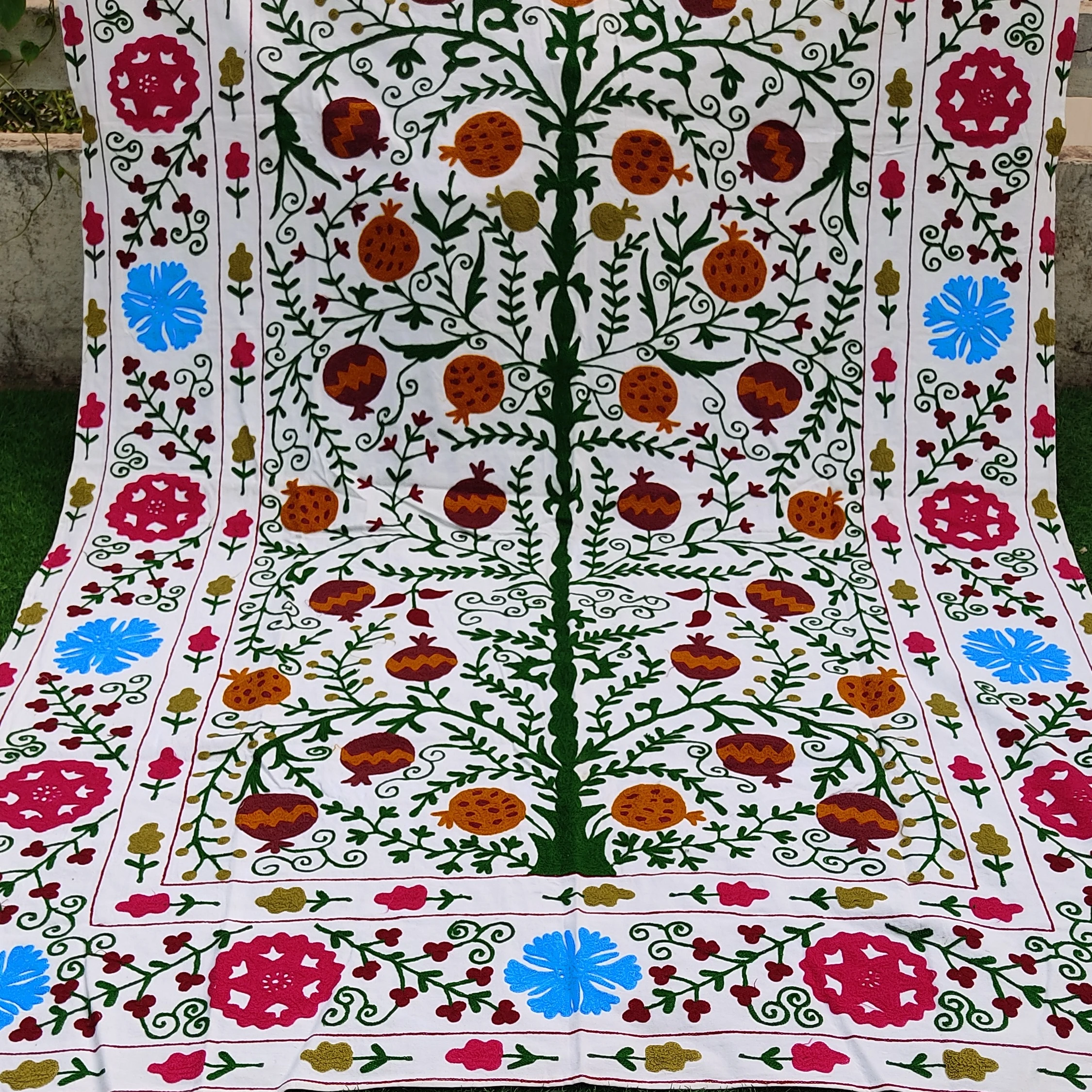 Beautiful Hand Embroidered Suzani Bedspread, Suzani retailer Blanket Cotton Embroidered Bedspread Colorful Sofa Throw Wall Decor, Suzani Blanket King