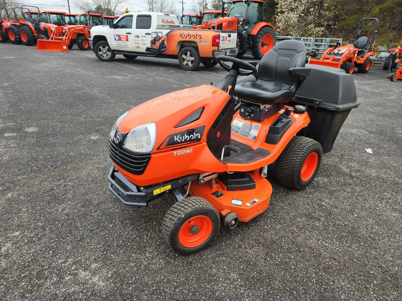 Cheap Kubota 4x4 Tractor For Agriculture M704k Tractor Farm Machine 