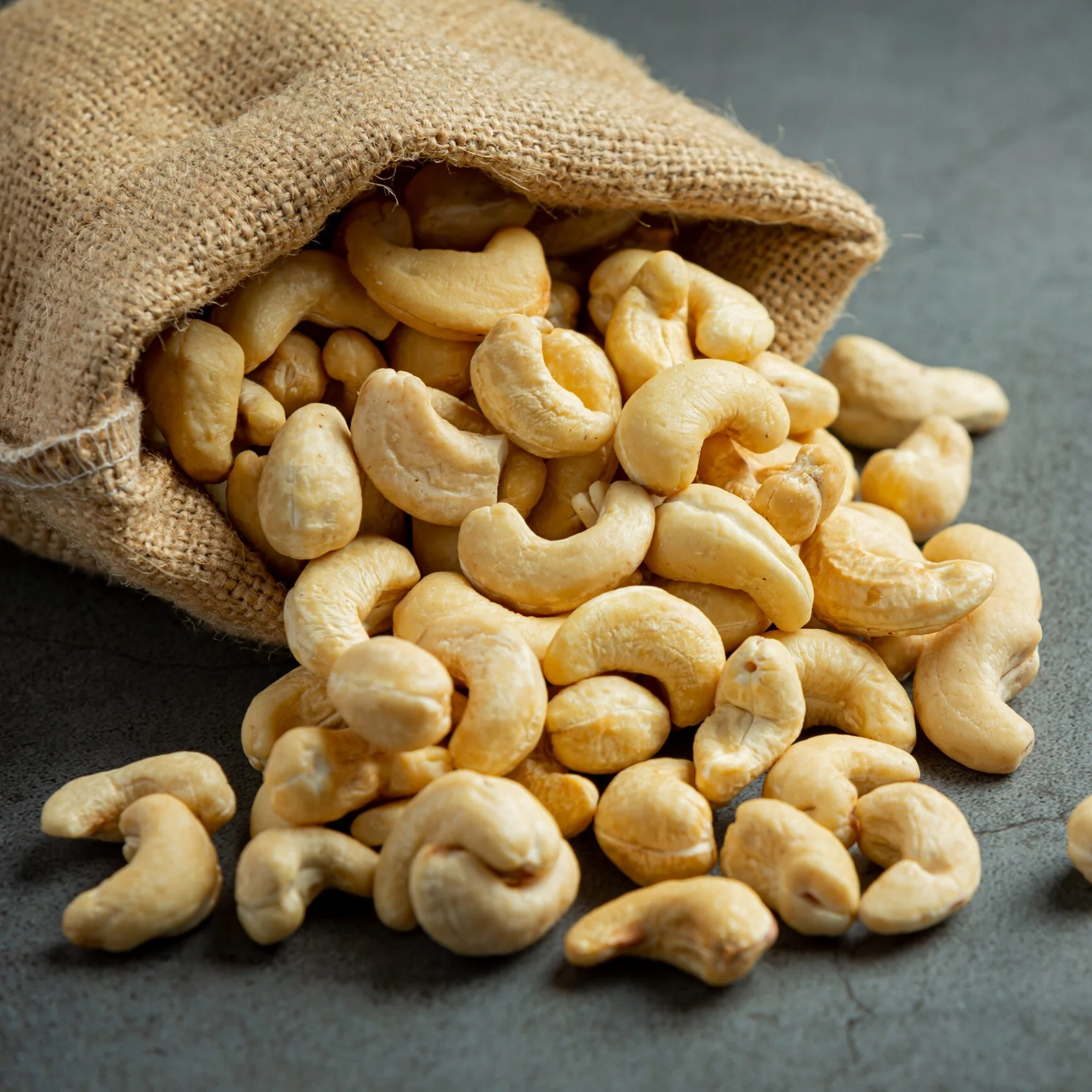 Premium Cashew Nuts With Coffee Flavor Whole Cashews Nuts Dried Organic Fast Delivery Factory Price