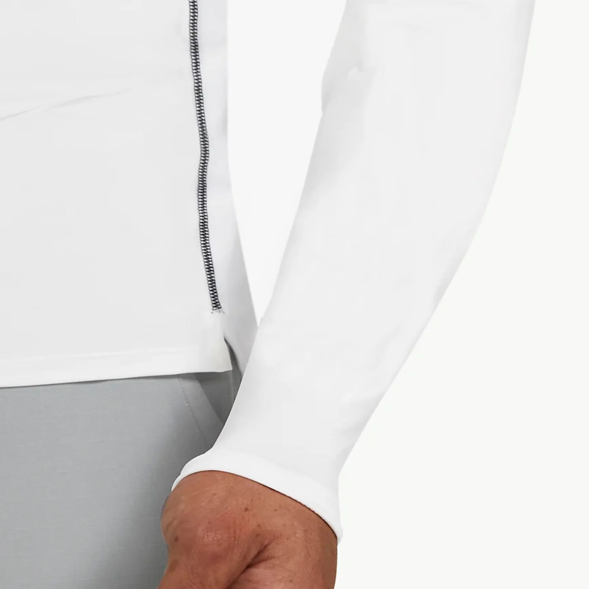 Впитывающий пот Легкий эластичный 92% полиэстер 8% спандекс Белый Мужской приталенный Топ с длинным рукавом со встроенной воздухопроницаемостью