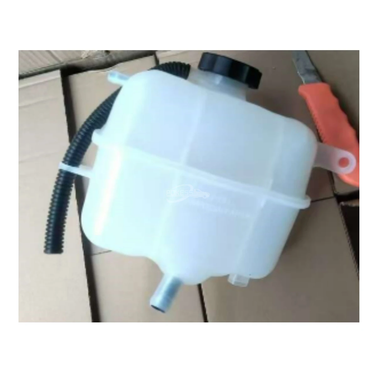 15835020 15285637 Expansion Tank for Chevrolet Coo — 4