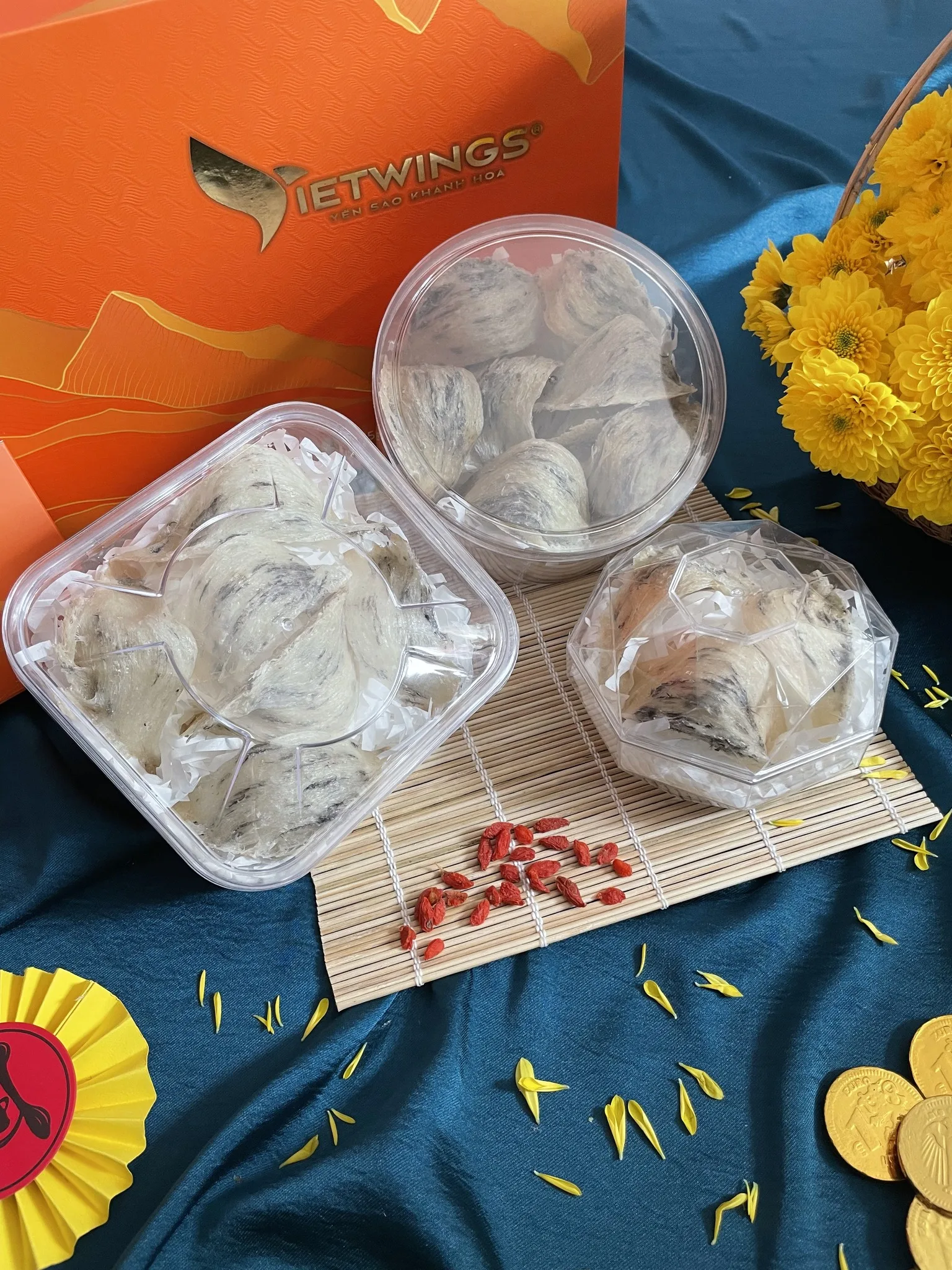 Raw Edible Bird Nest Food Beverage Vietnam Pure Bird Nest Corner