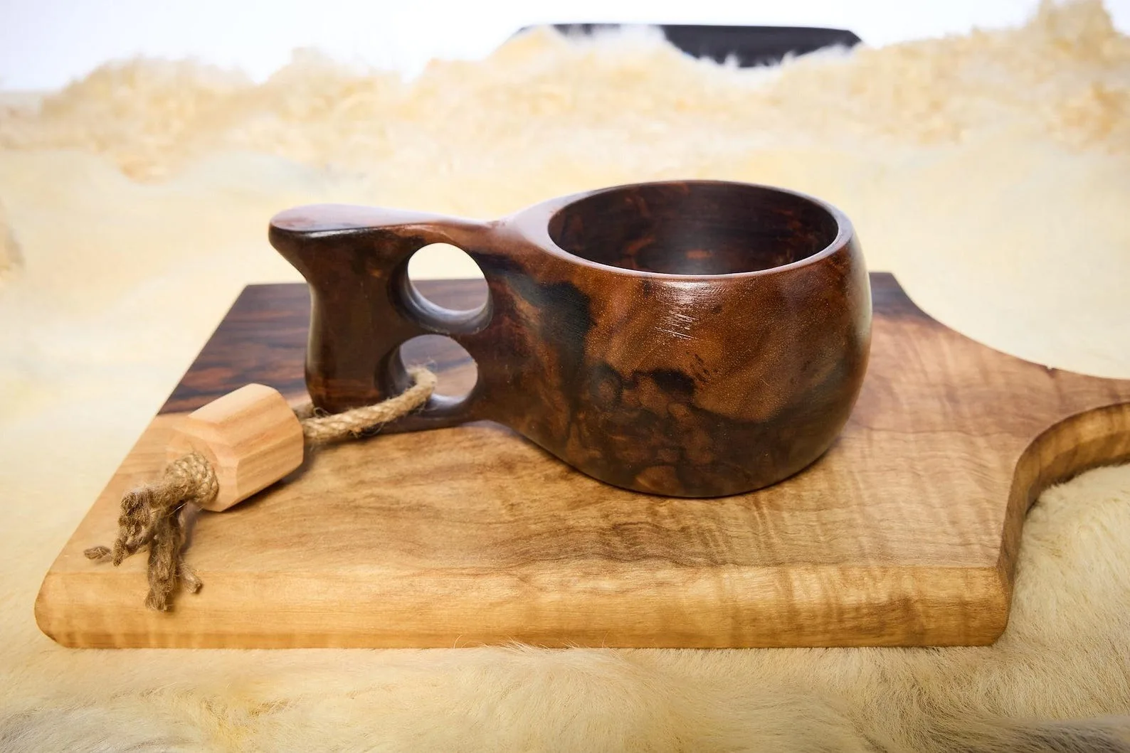 Carved Wooden Kuksa Coffee Mug-Leak Proof & Eco-Friendly Classic