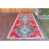 สีแดง
