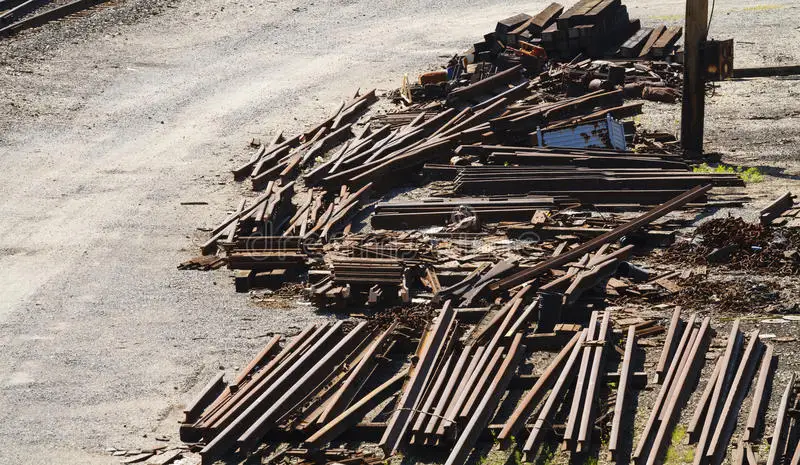 Стальные рельсы для