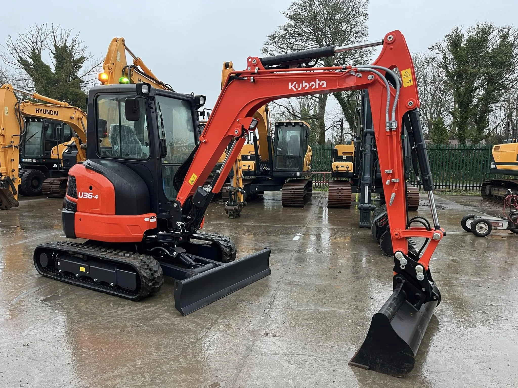 Cheap Affordable New Kubota U36-4 Mini Excavator for Sale 3.5 Ton Compact Digger Supplier Ready Shipment