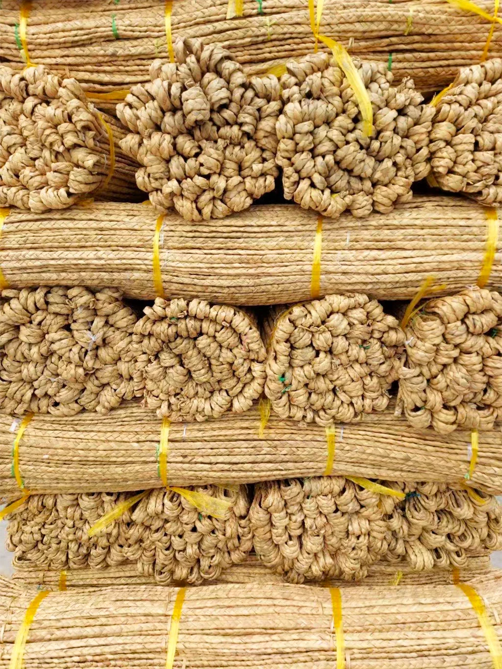 Natural Vietnam Dried Water Hyacinth Used For Making Placemat And