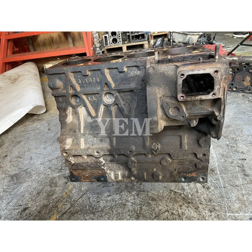 Hot Selling Cylinder Block Assembly For Kubota V2203 Engine Replacement Parts
