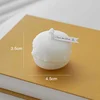 White(English pear freesia)