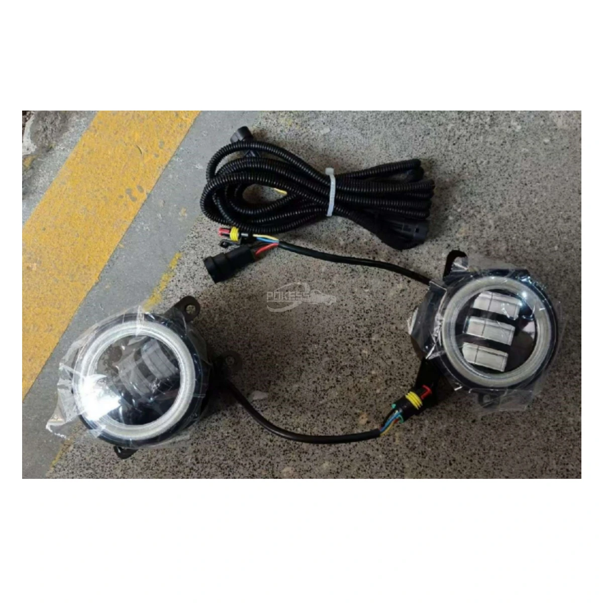 UC9M-51960 LL 2N11-15201-AB UC9M-51690-RR DK4951690 4F9Z15200AA Fog Li... — 3
