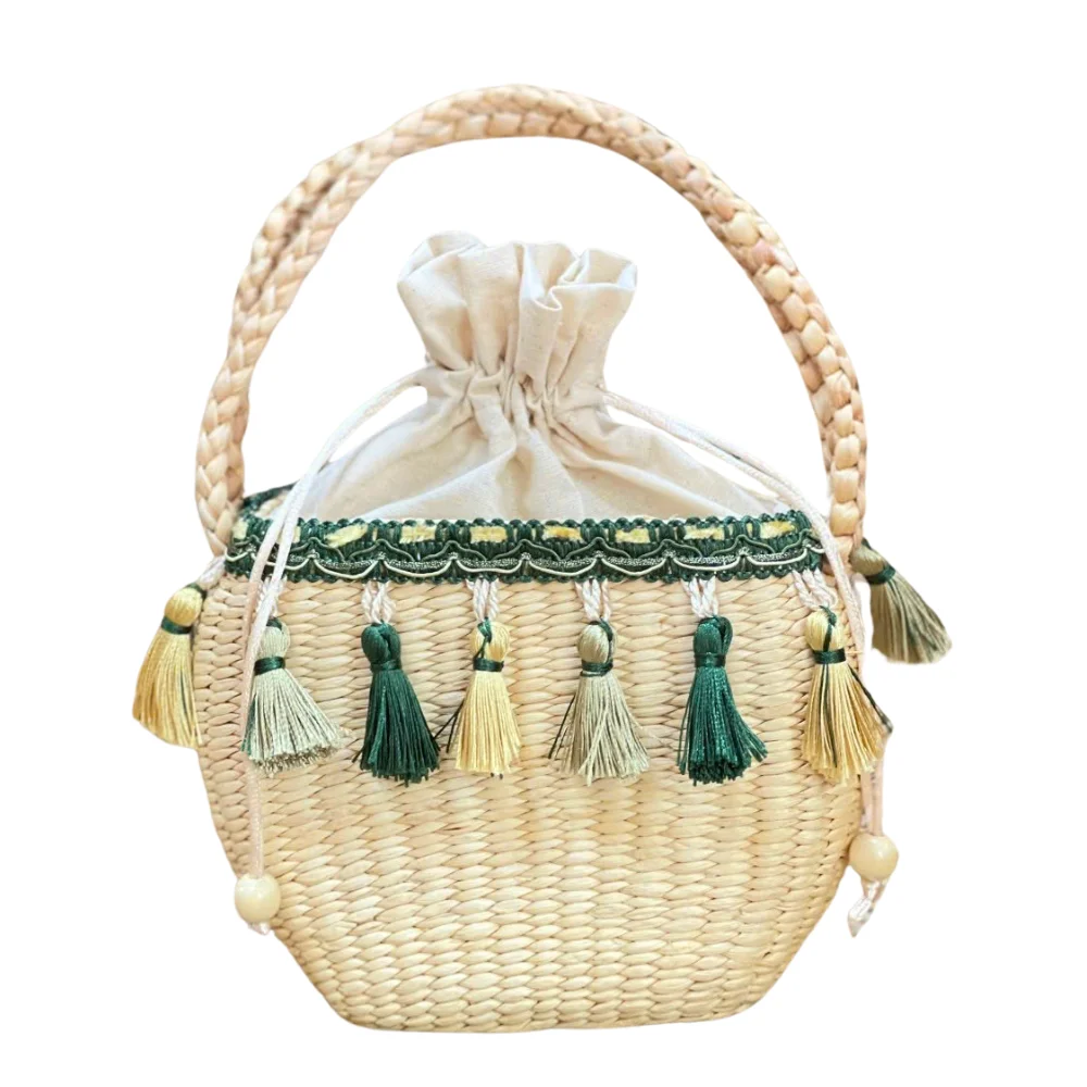 Eco-Friendly and Durable WATER HYACINTH HANDBAG With Decoration