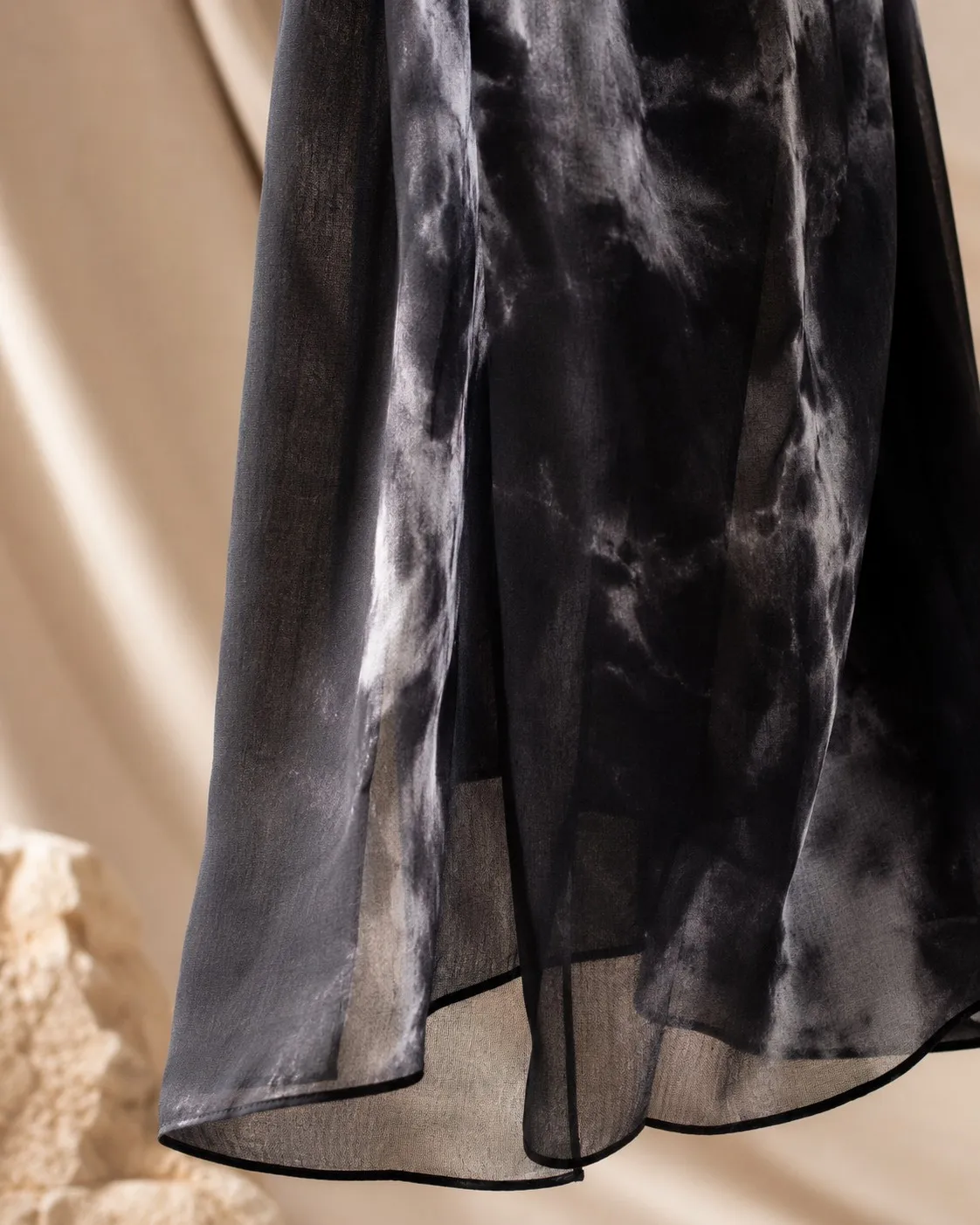 Custom Printed Modal Hijab Tie-Dye Noir view 5