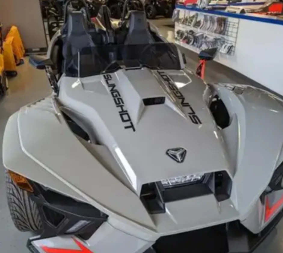 Newpolaris Slingshots Slr Red (autodrive) 3 Wheeler Motorcycle