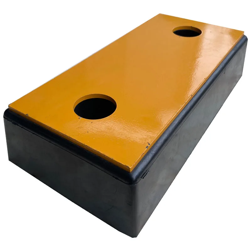 Steel Face Molded  Rubber Dock  Leveler Bumper factory