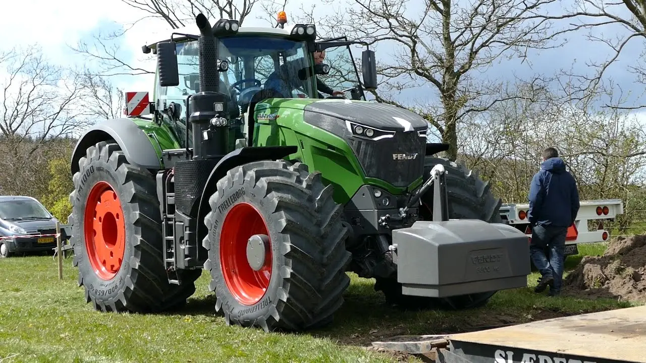 Fendt Tractor 7.jpeg