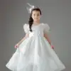 สีขาว