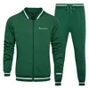 Vert foncé
